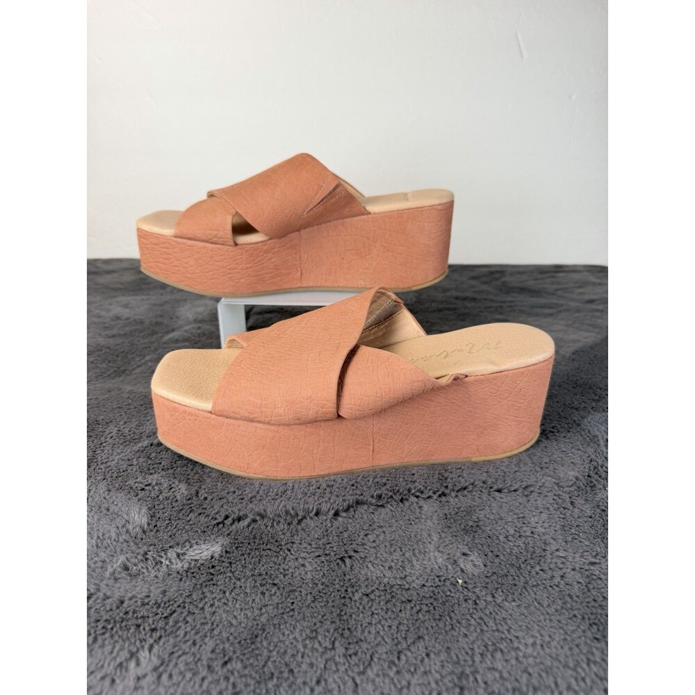 Matisse Women’s 9M Coral Pink Platform Wedge Slide Sandals Crisscross Textured